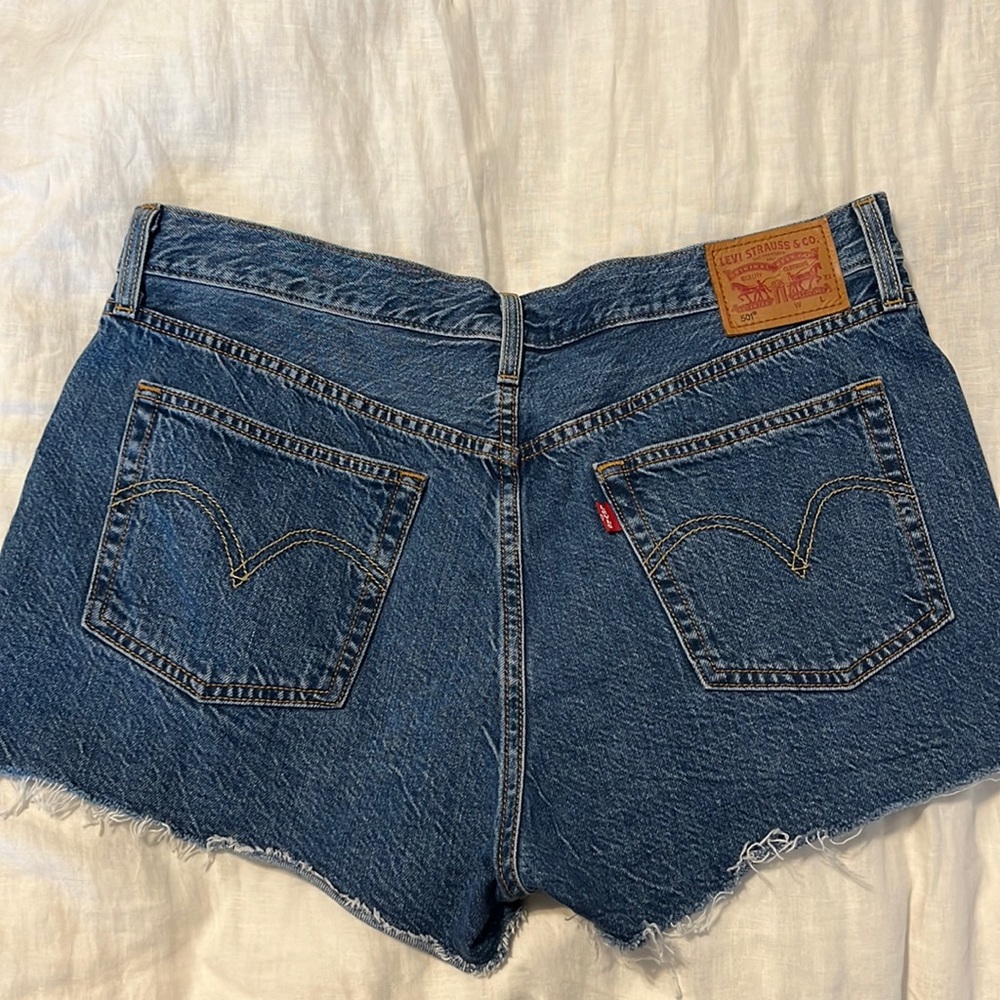 Levi’s 501 button fly denim shorts new without tag size 33